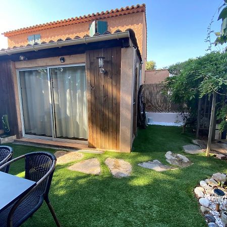 Agreable Studio Proche Sttropez Piscine Et Tennis Gassin Luaran gambar