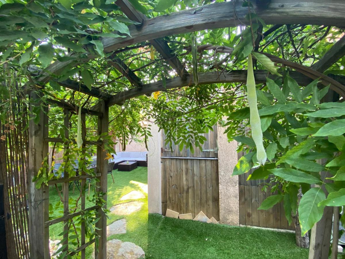 Agreable Studio Proche Sttropez Piscine Et Tennis Gassin Luaran gambar